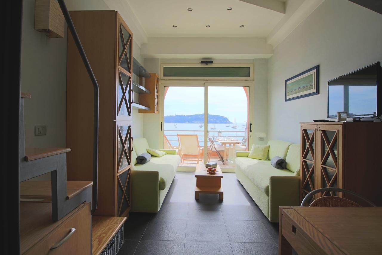 Studio Bay View By Icasamia Apartment Villefranche-sur-Mer Exterior photo